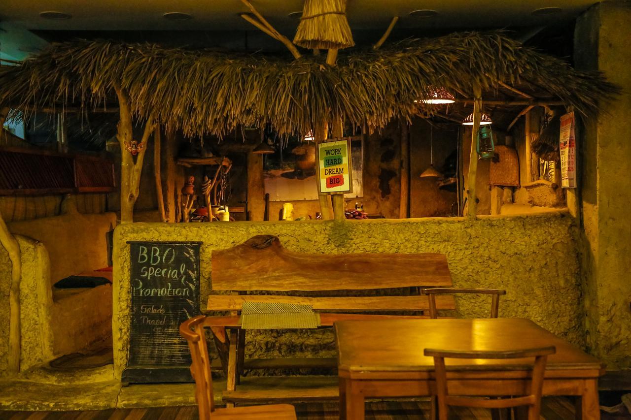 Oak Ray La Ella Breeze Hotel Екстериор снимка