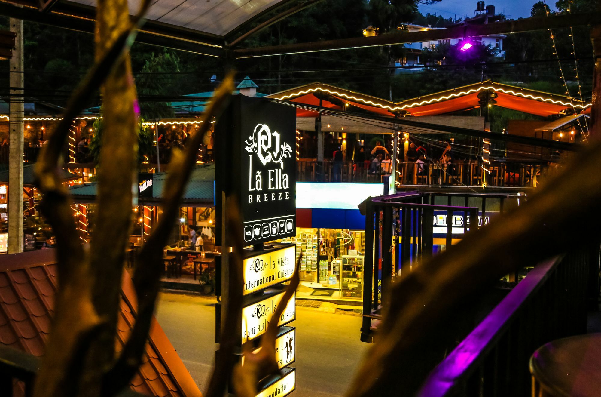 Oak Ray La Ella Breeze Hotel Екстериор снимка